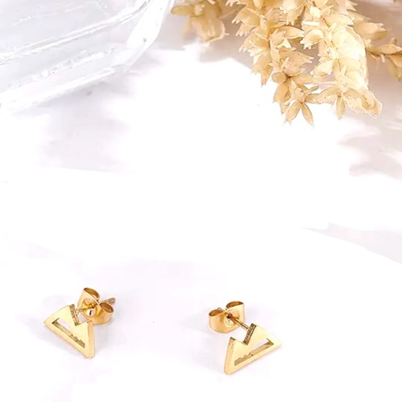 “Mountainscape” Mountain Icecap Peak Hike Climb Mini Tiny Yellow Gold Steel Stud - Picture 3 of 7